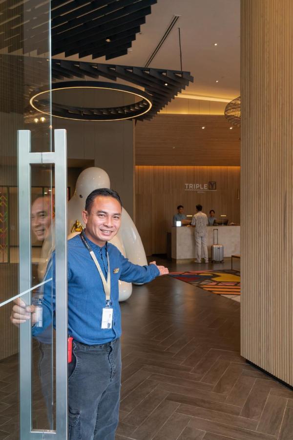 Triple Y Hotel - SHA Extra Plus Bangkok Exterior foto